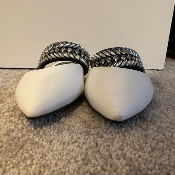 Jessica Simpson Women's Lavretta Shoe 8 black and white with gemstones - Picture 5 of 7